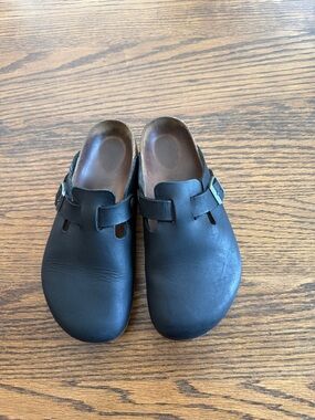 Birkenstock Boston Black Leather Clogs Size 40 EU 9–9.5